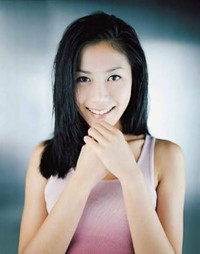 黃仁英